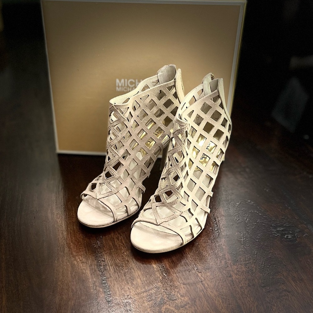 Michael Kors Yvonne Booties